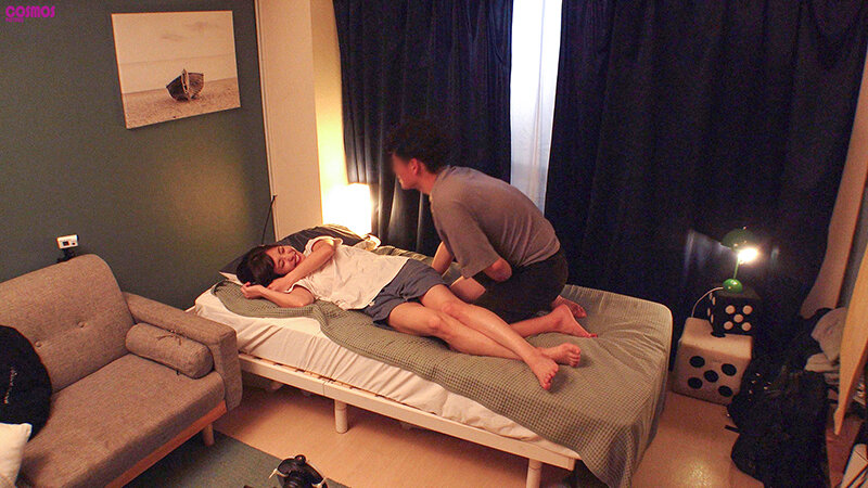 素人 企画単体 ボーナスカット - 素人妻が一般大学生の自宅にコンドーム1つ渡され一泊一度のゴム姦では満足できず宿泊中2度もガチ中出しを許してしまう騎乗位でイキ乱れるFカップ妻 ゆみさん32歳